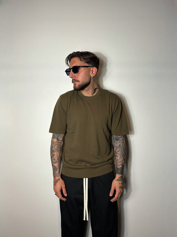 t-shirt london green