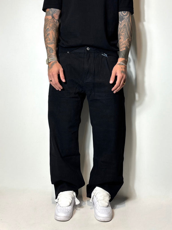 baggy all black